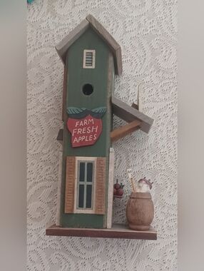 6 Wooden Pieces Including Farm Fresh Apples Green Decorative Wall Birdhouse